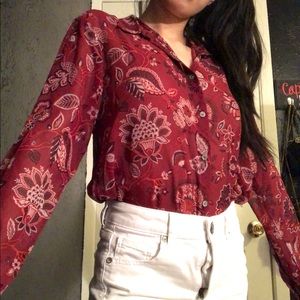 🌻SOLD🌻 LOFT red paisley print blouse